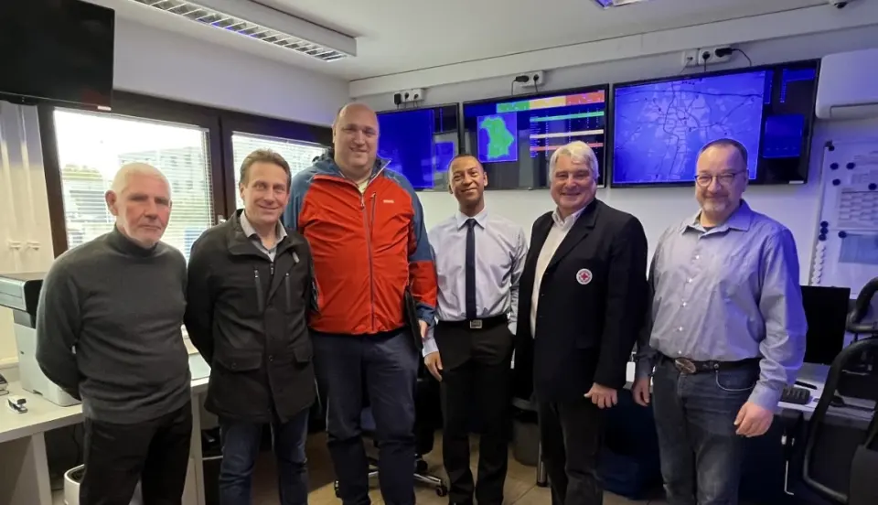 Gruppenbild mit ACO Vorstand und BRK Geschäftsführung
